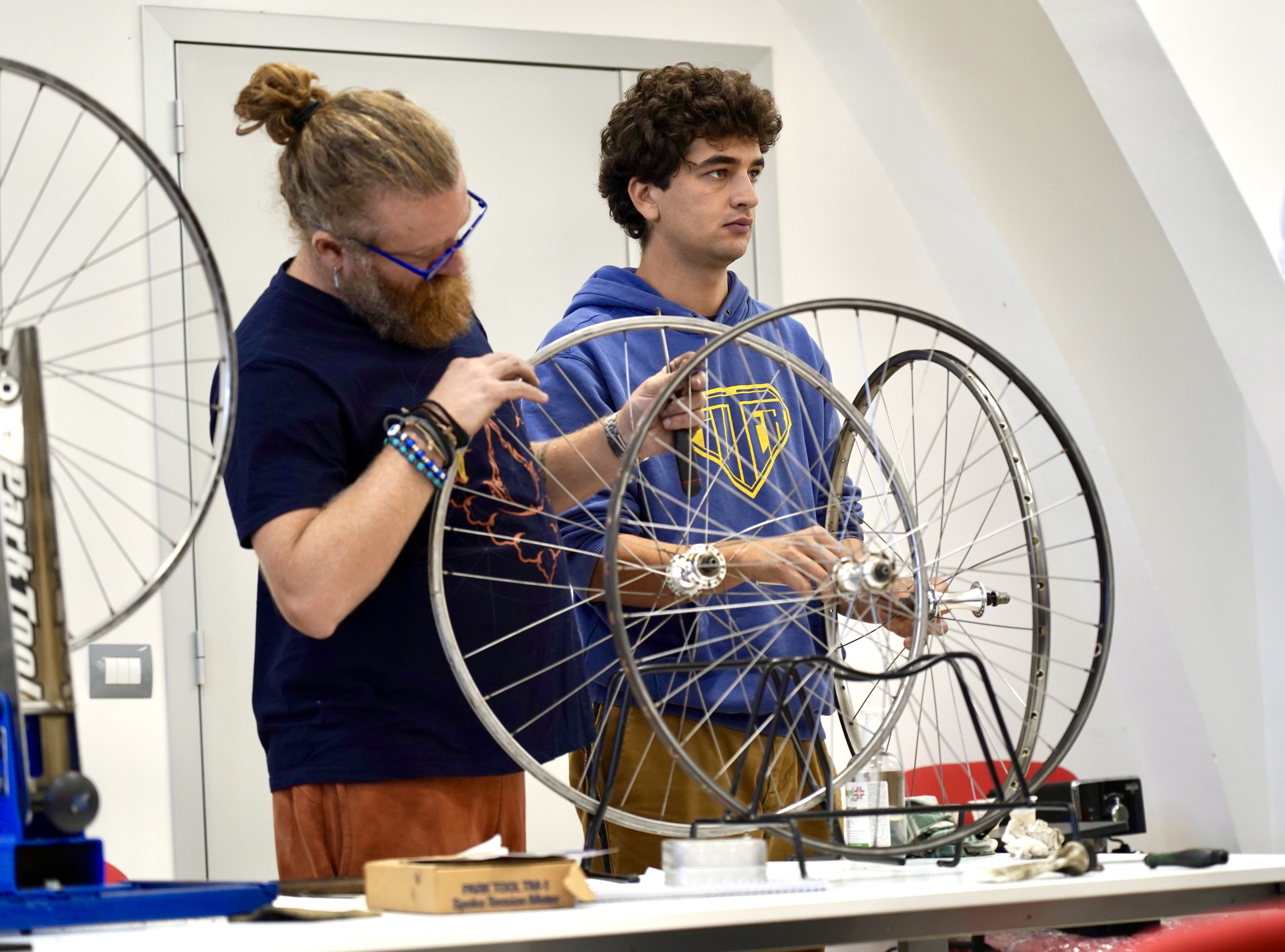 Corsi gratuiti per il settore Bike Card unite